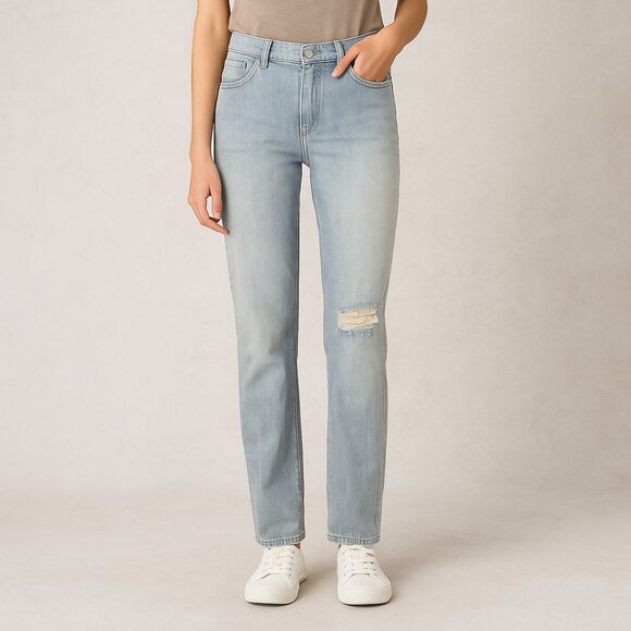 Wildfox Blue Slim Distressed Light Wash Jeans Straight Casual Denim NEW Size 31 - Picture 1 of 9